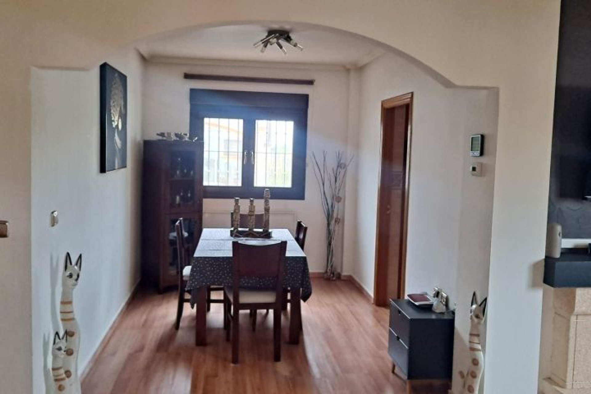 Revente - Villa -
Hondón de las Nieves - Inland