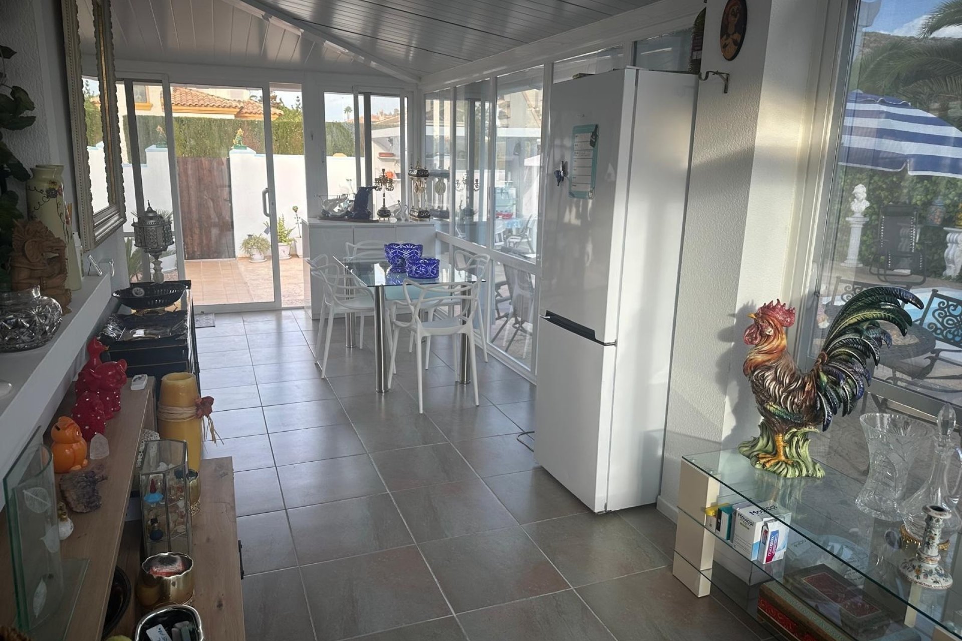 Revente - Villa -
Hondón de las Nieves - Inland