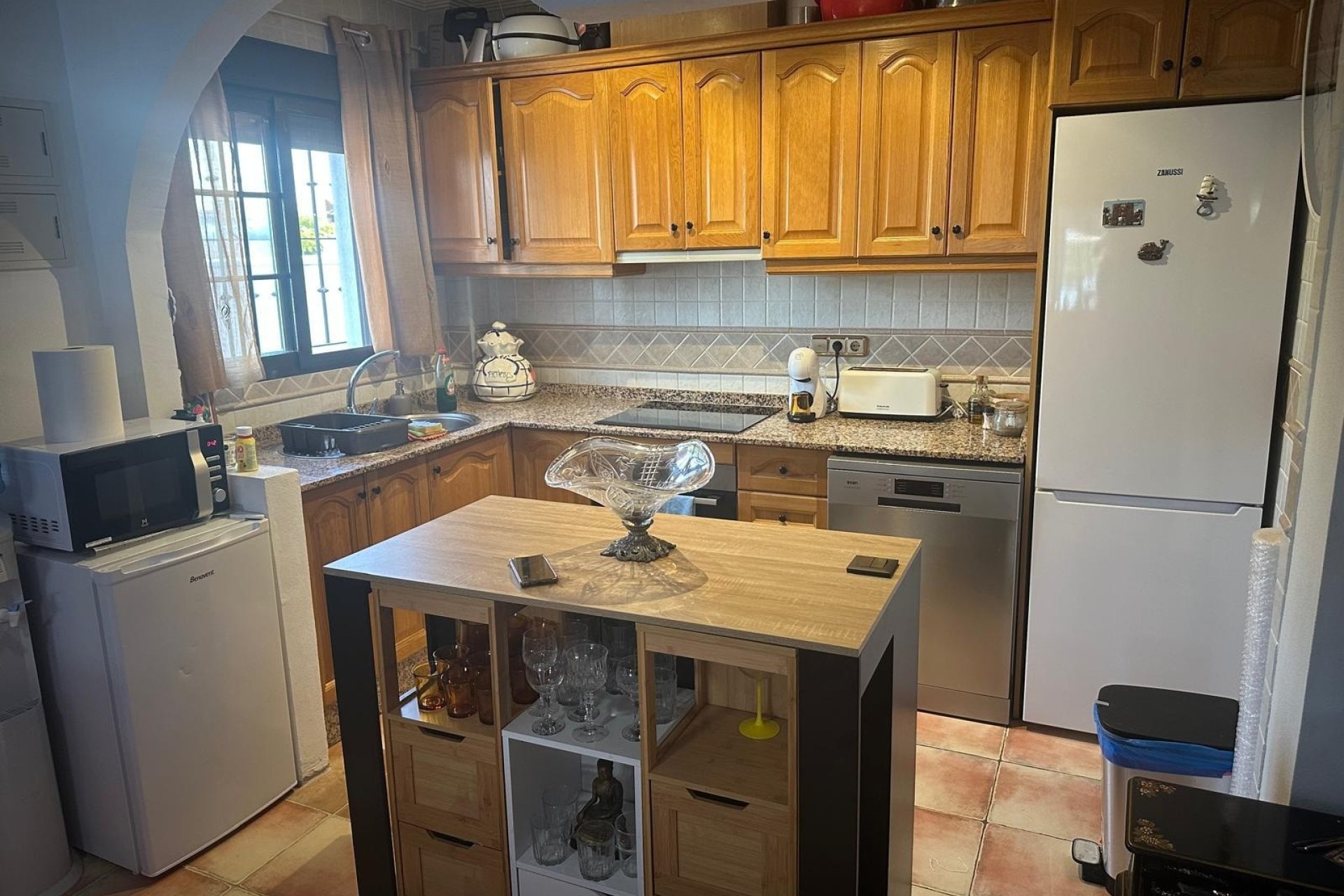 Revente - Villa -
Hondón de las Nieves - Inland