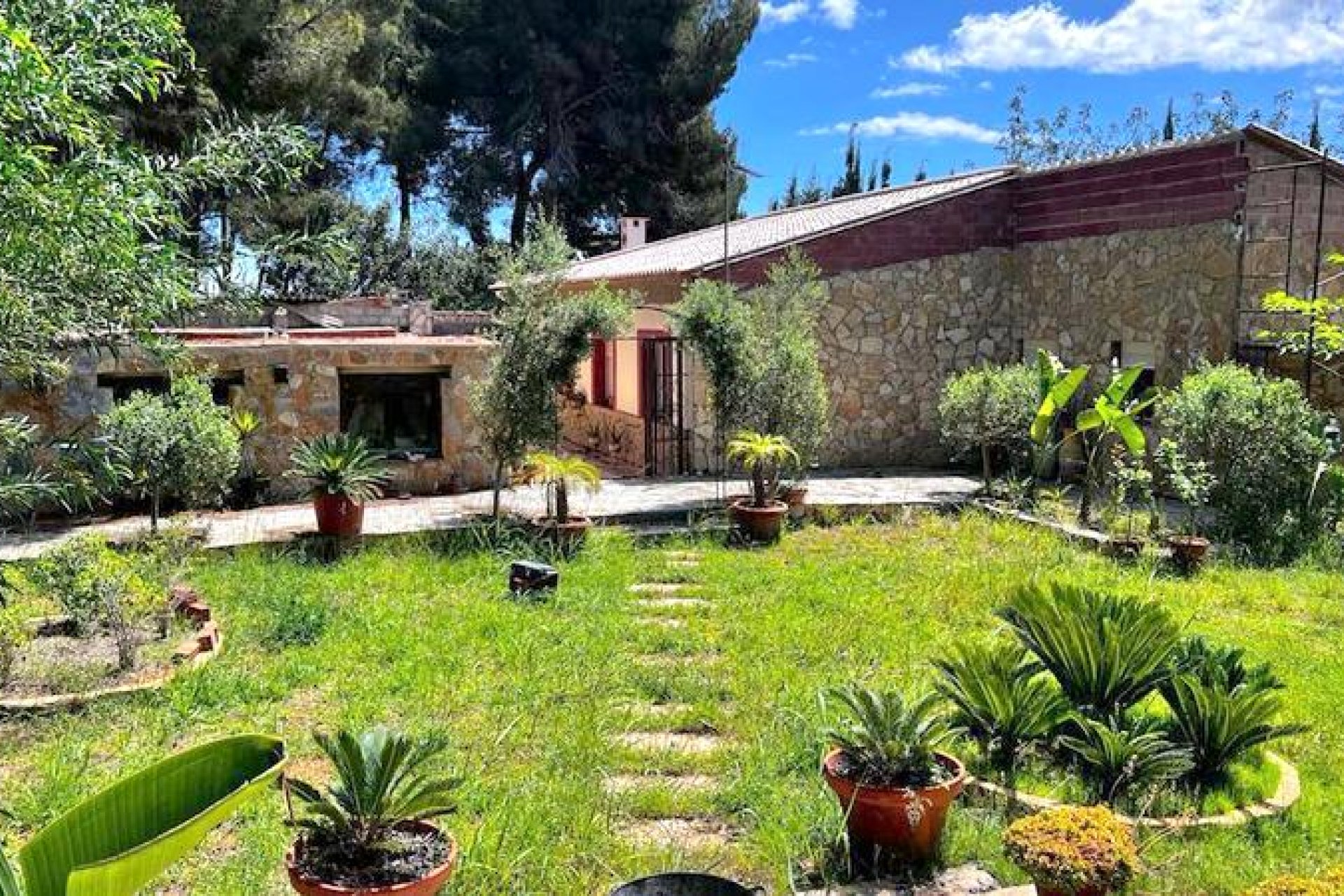 Revente - Villa -
Jesus Pobre - Inland