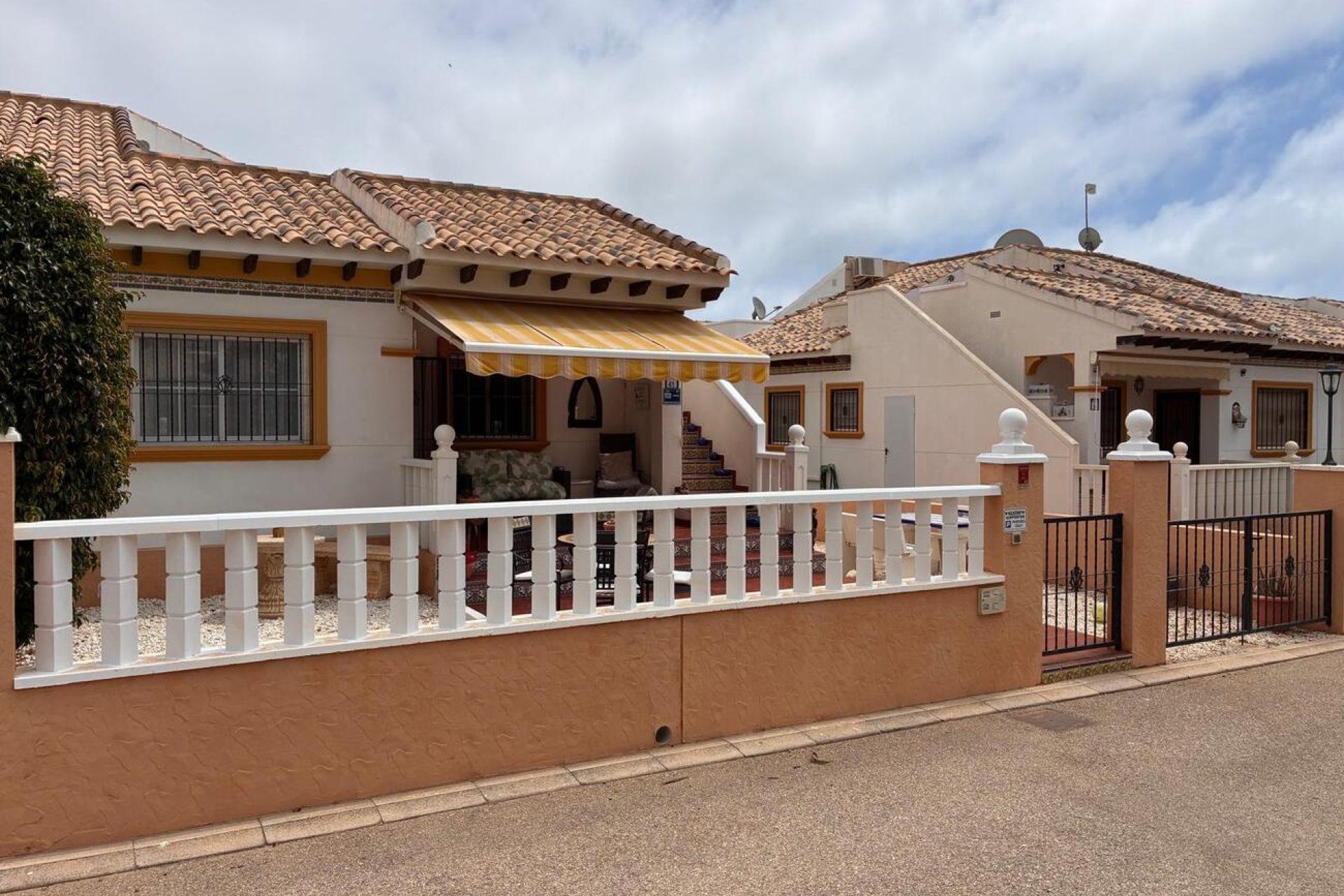 Revente - Villa / Jumelée -
Lomas de Caboroig - Costa Blanca