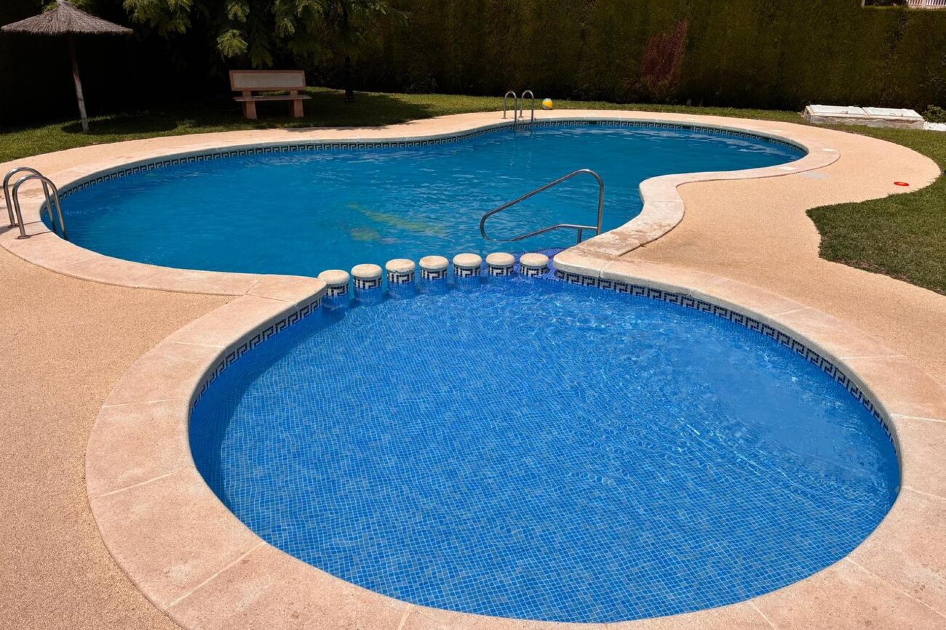 Revente - Villa / Jumelée -
Lomas de Caboroig - Costa Blanca