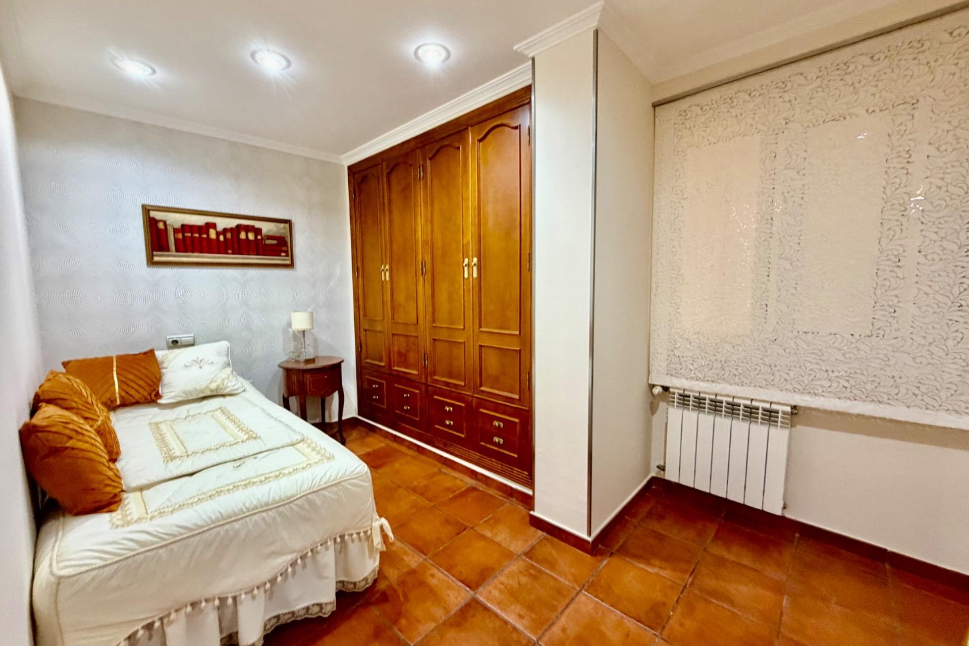 Revente - Villa / Jumelée -
Orihuela Costa - La Zenia