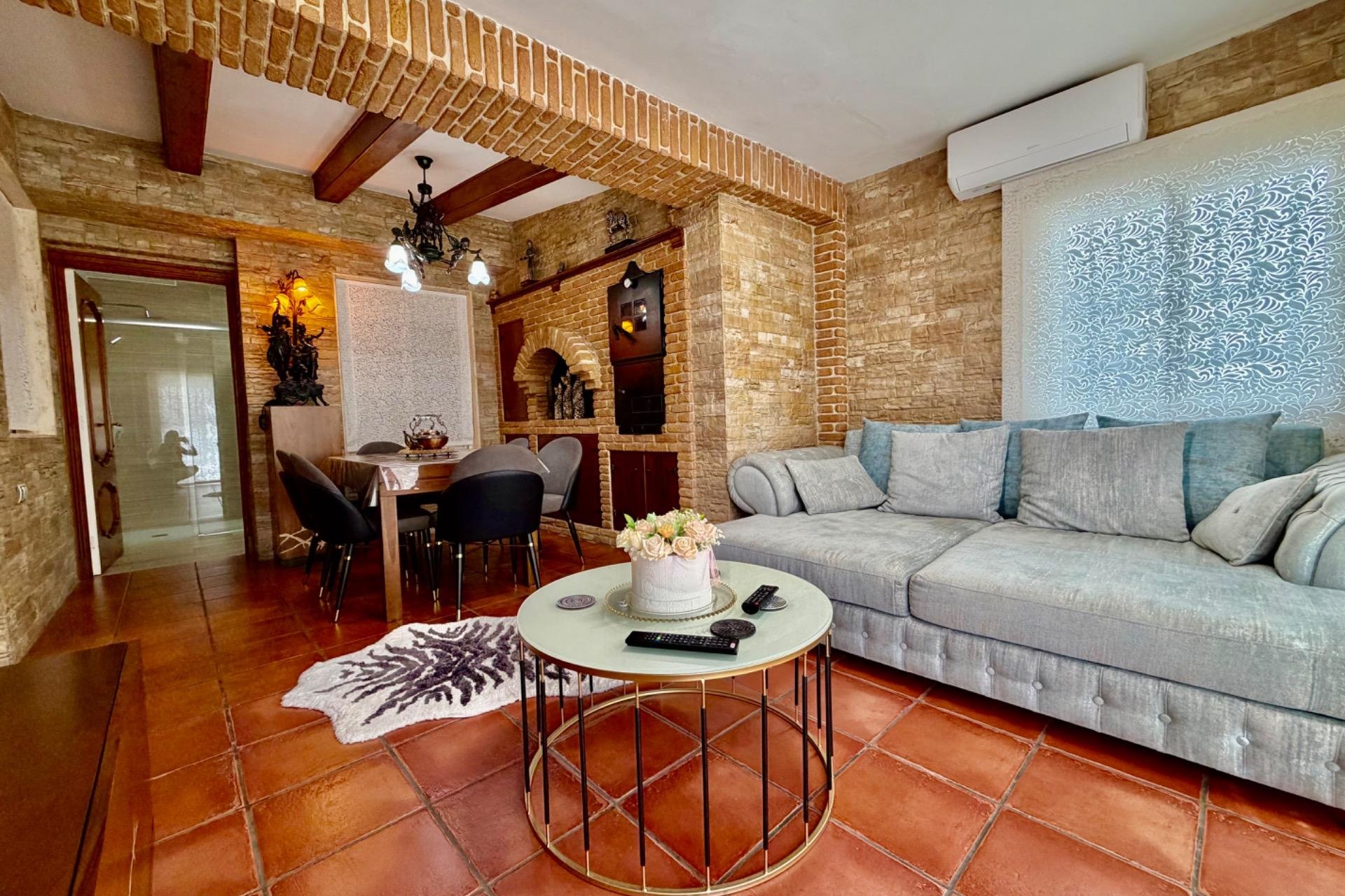 Revente - Villa / Jumelée -
Orihuela Costa - La Zenia