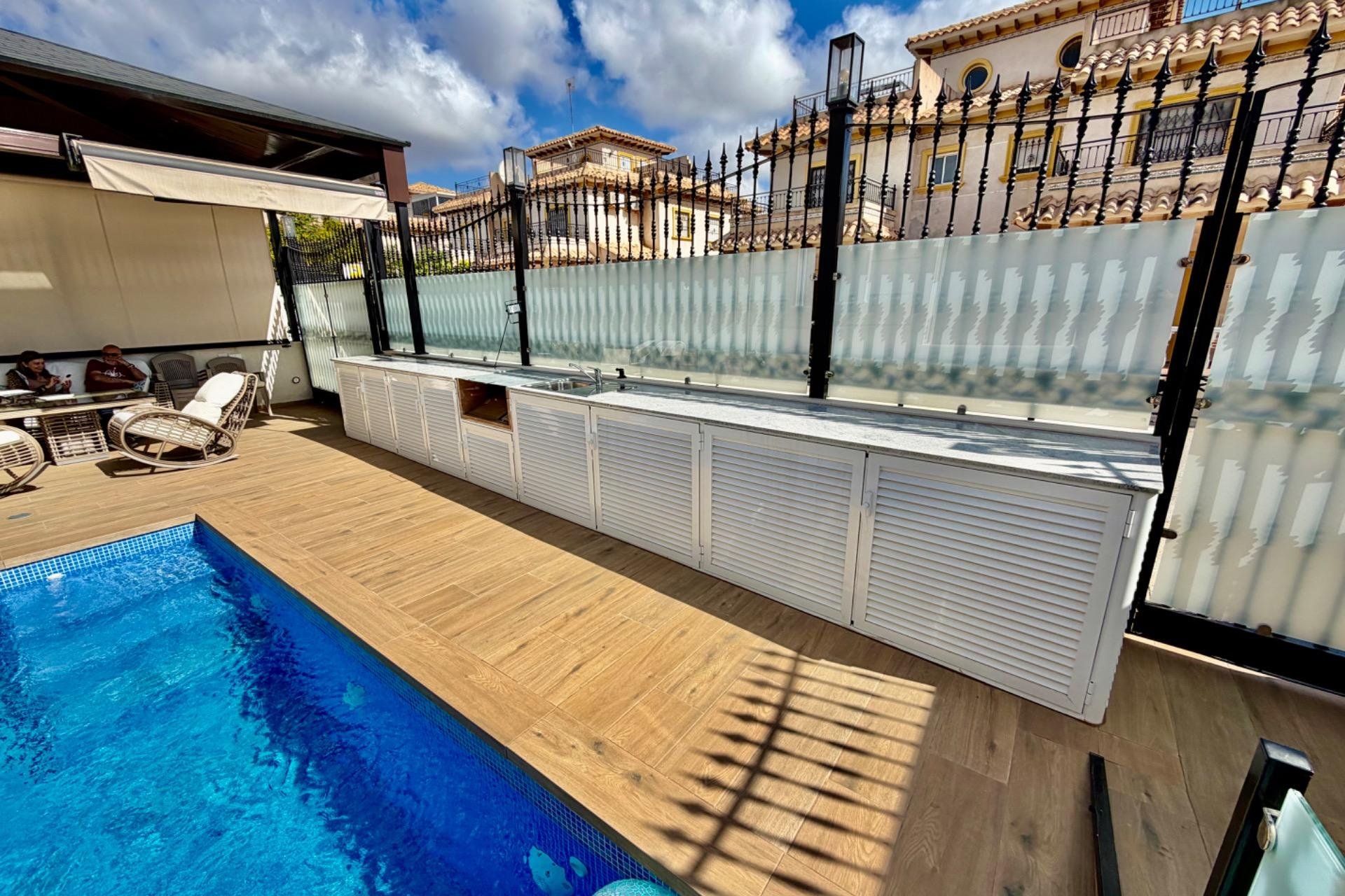 Revente - Villa / Jumelée -
Orihuela Costa - La Zenia