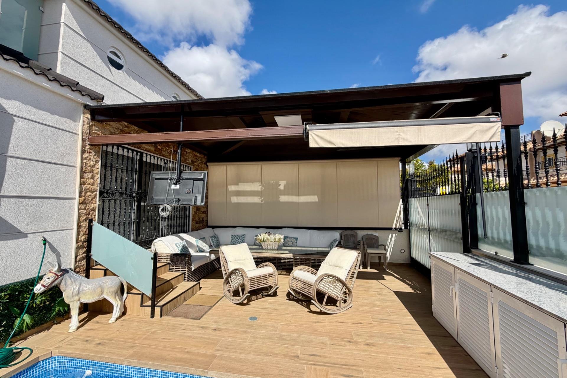 Revente - Villa / Jumelée -
Orihuela Costa - La Zenia