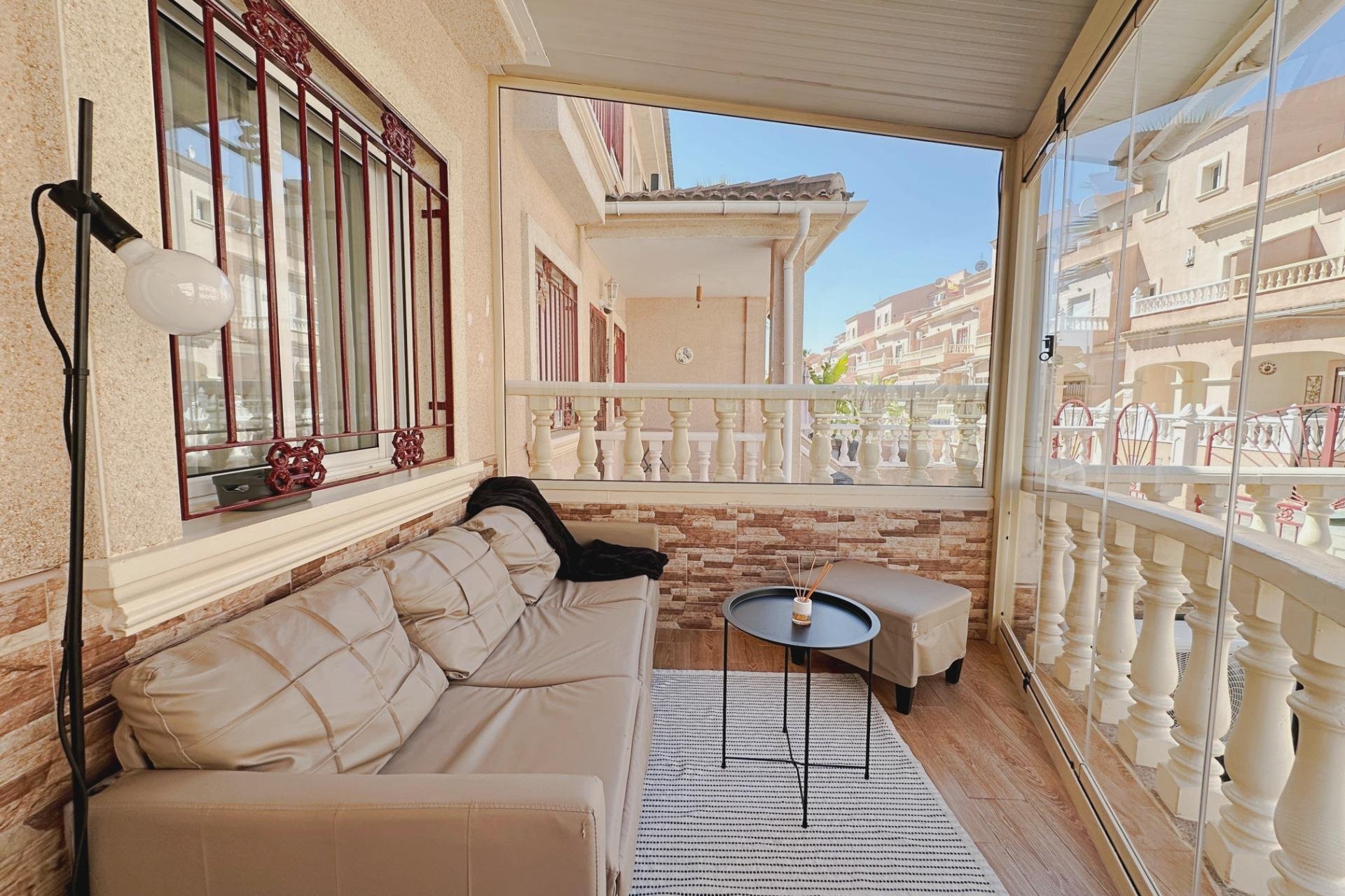 Revente - Villa / Jumelée -
Orihuela Costa - La Zenia