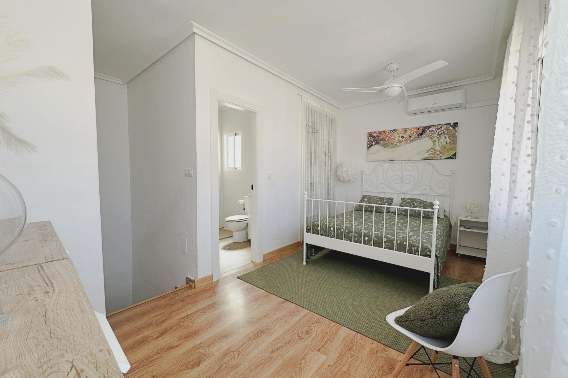 Revente - Villa / Jumelée -
Orihuela Costa - La Zenia