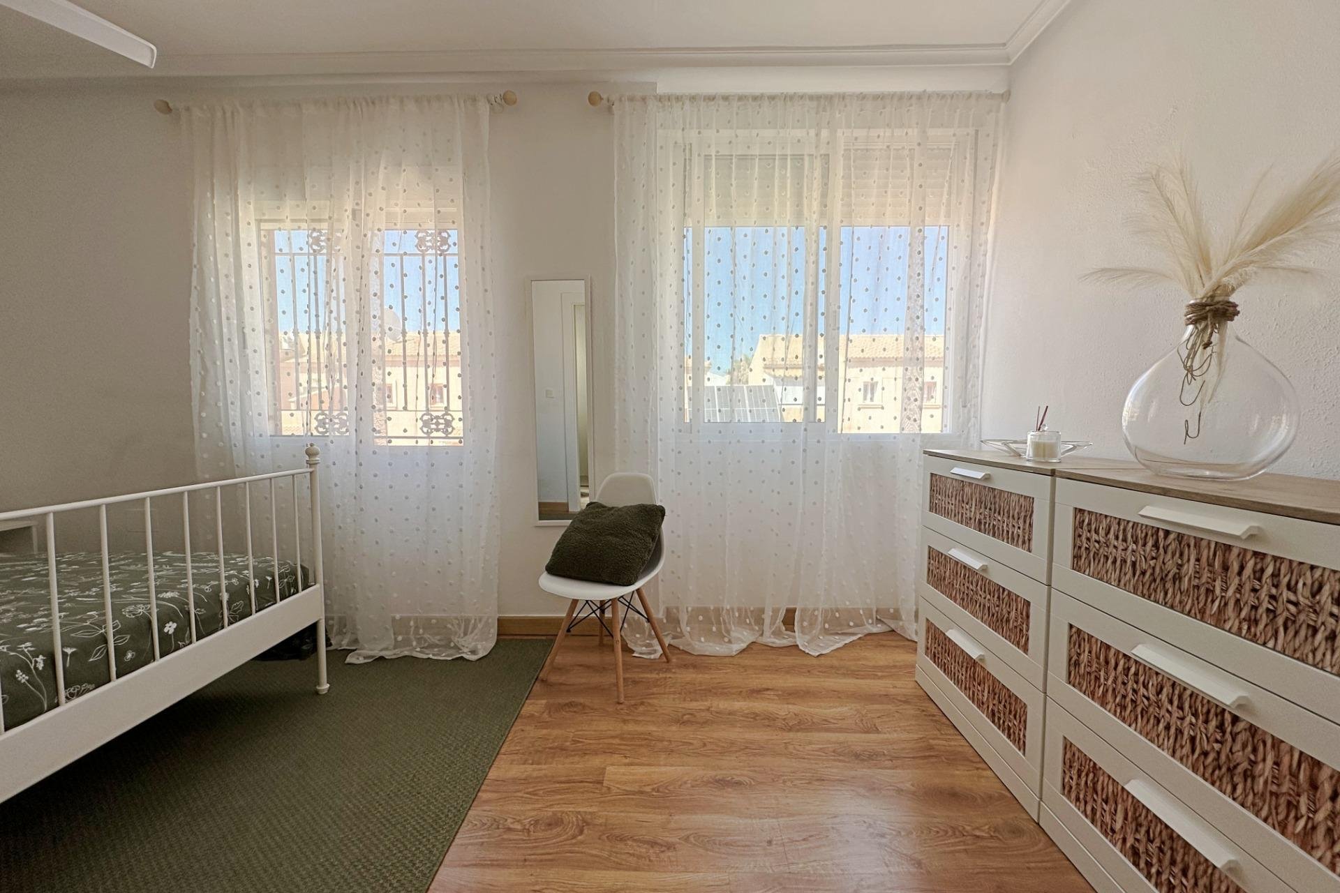 Revente - Villa / Jumelée -
Orihuela Costa - La Zenia