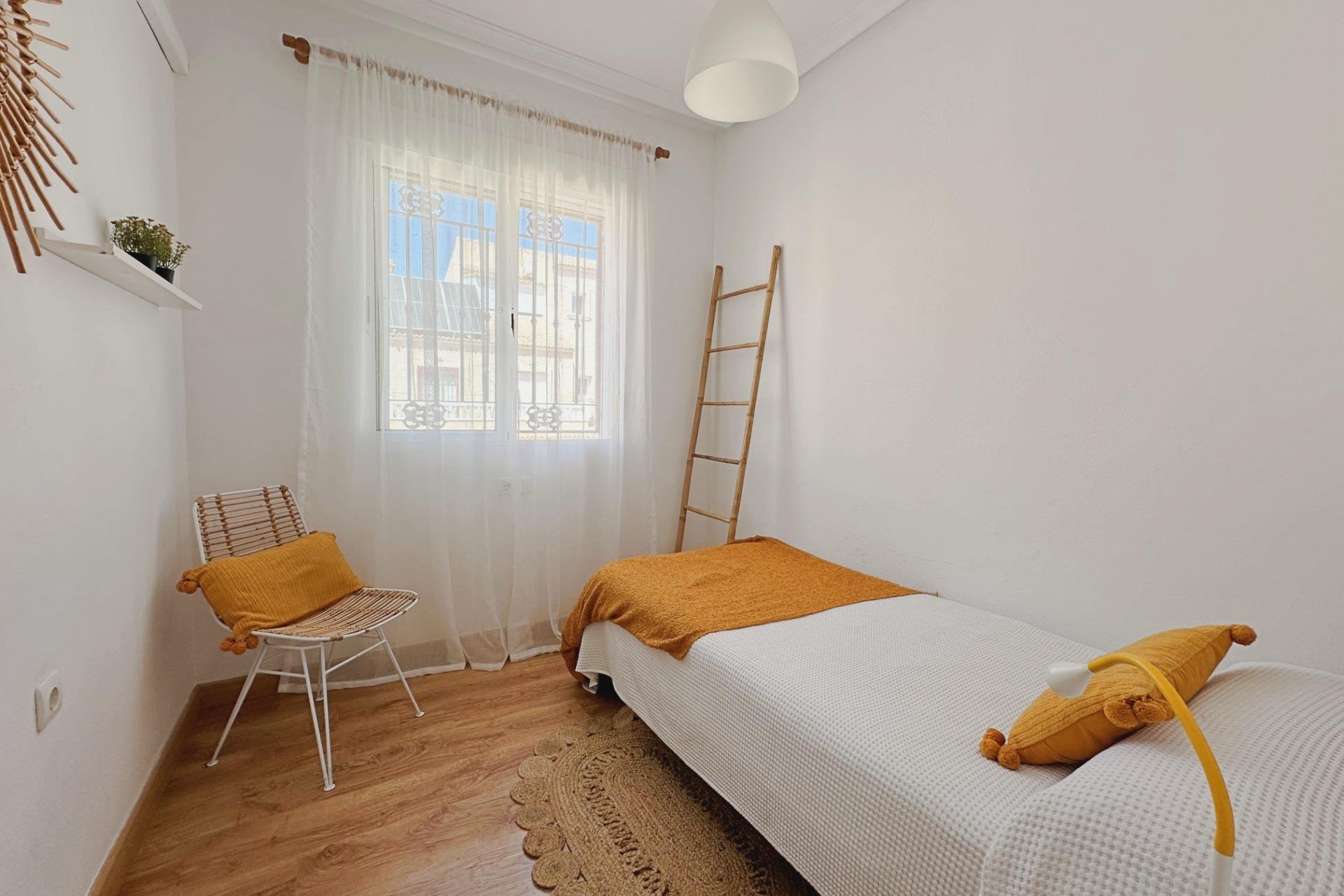 Revente - Villa / Jumelée -
Orihuela Costa - La Zenia