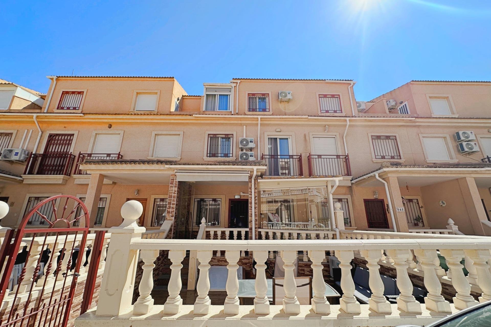 Revente - Villa / Jumelée -
Orihuela Costa - La Zenia