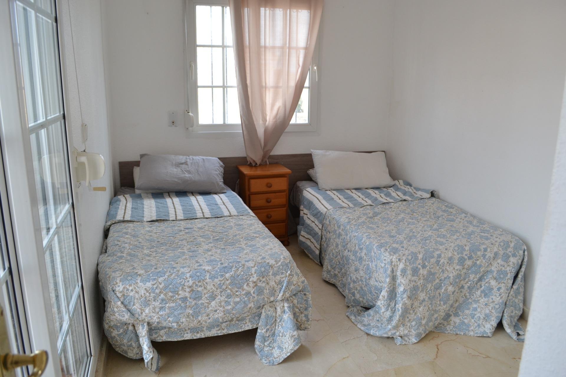 Revente - Villa / Jumelée -
Orihuela Costa - La Zenia