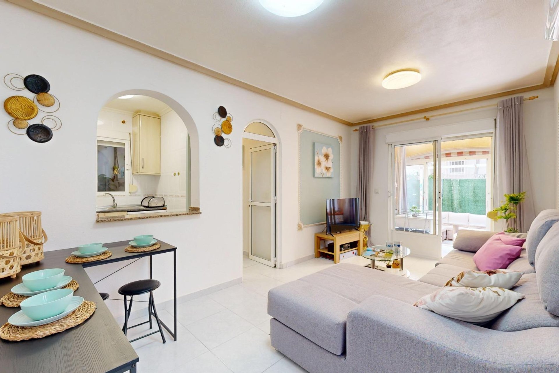 Revente - Villa / Jumelée -
San Miguel de Salinas - 03193