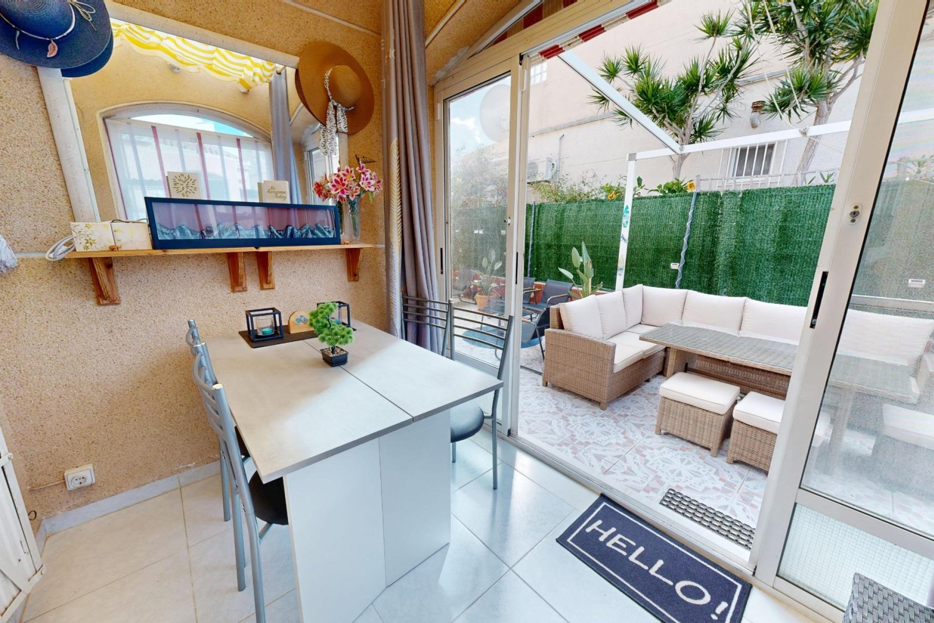 Revente - Villa / Jumelée -
San Miguel de Salinas - 03193