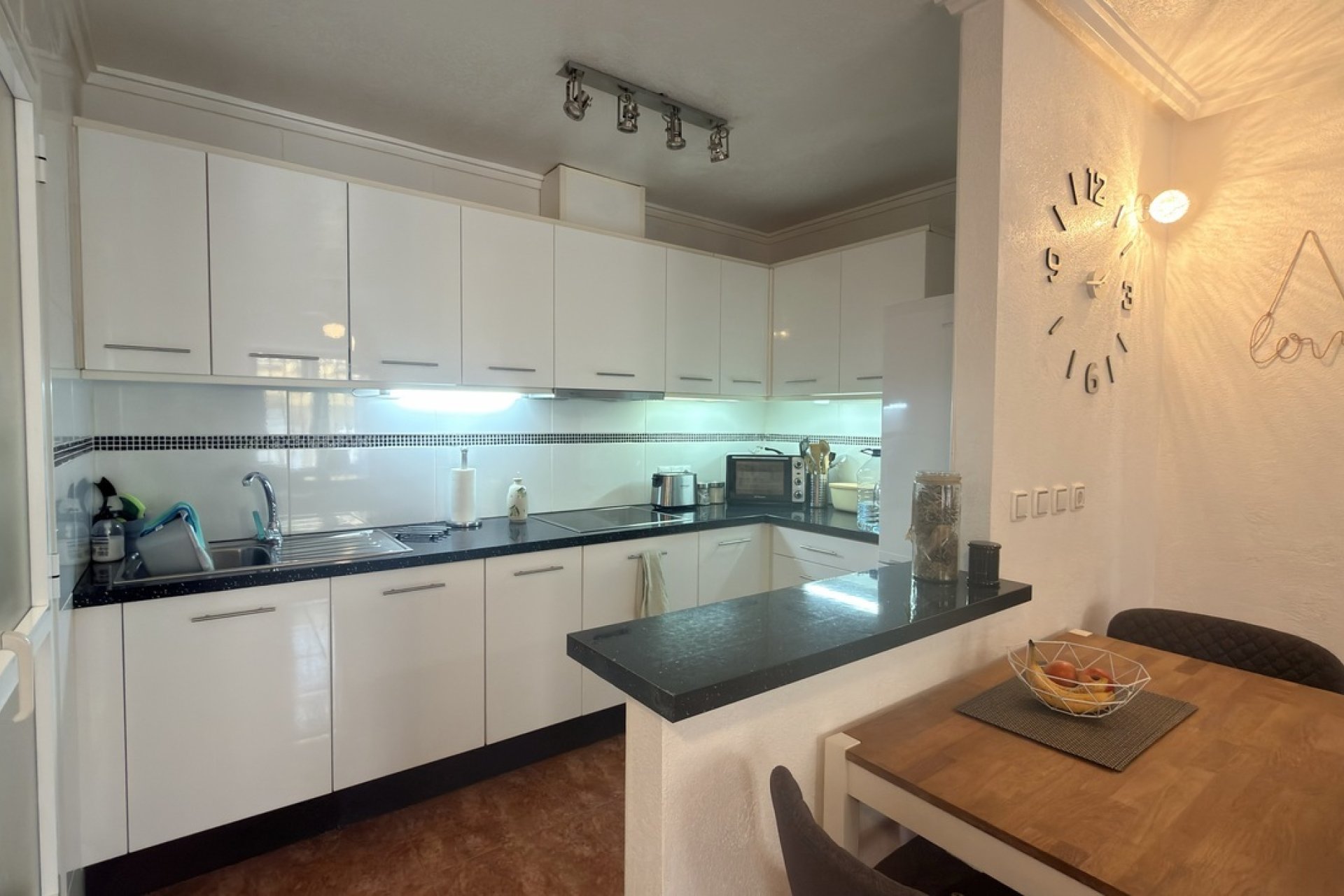 Revente - Villa / Jumelée -
Villamartin - Costa Blanca