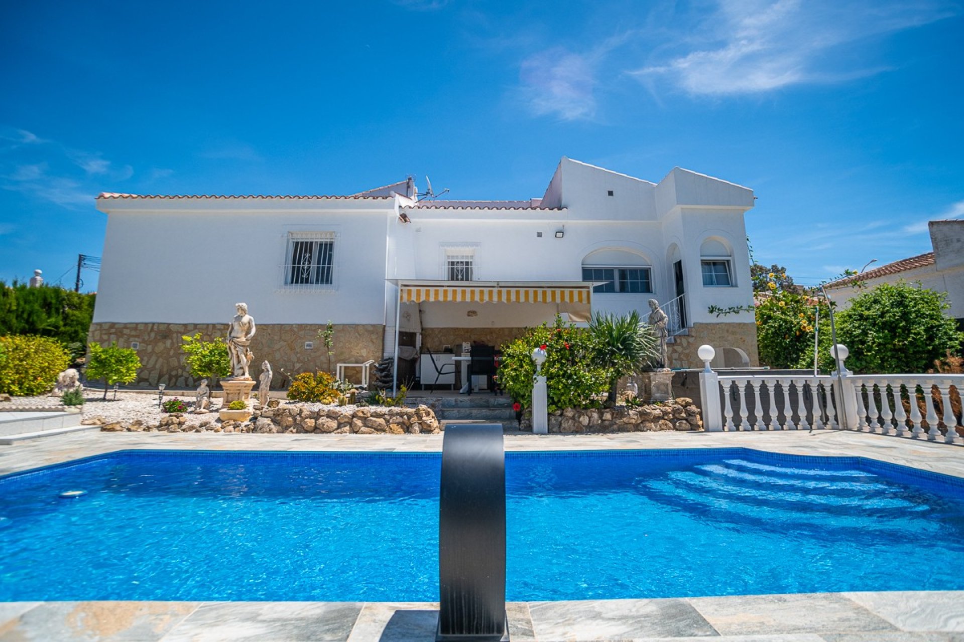 Revente - Villa -
La Marina - Costa Blanca