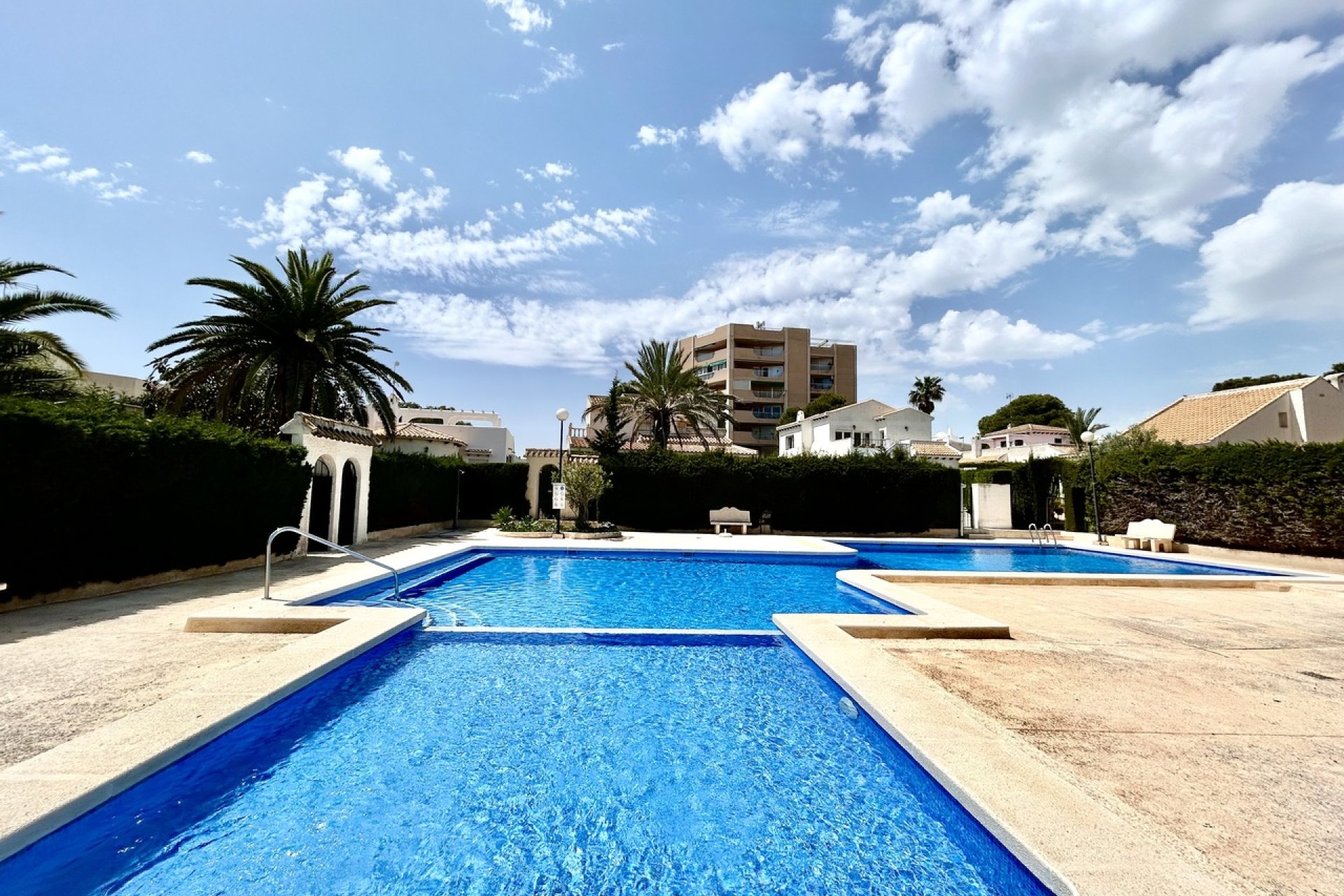 Revente - Villa -
La Zenia - Costa Blanca