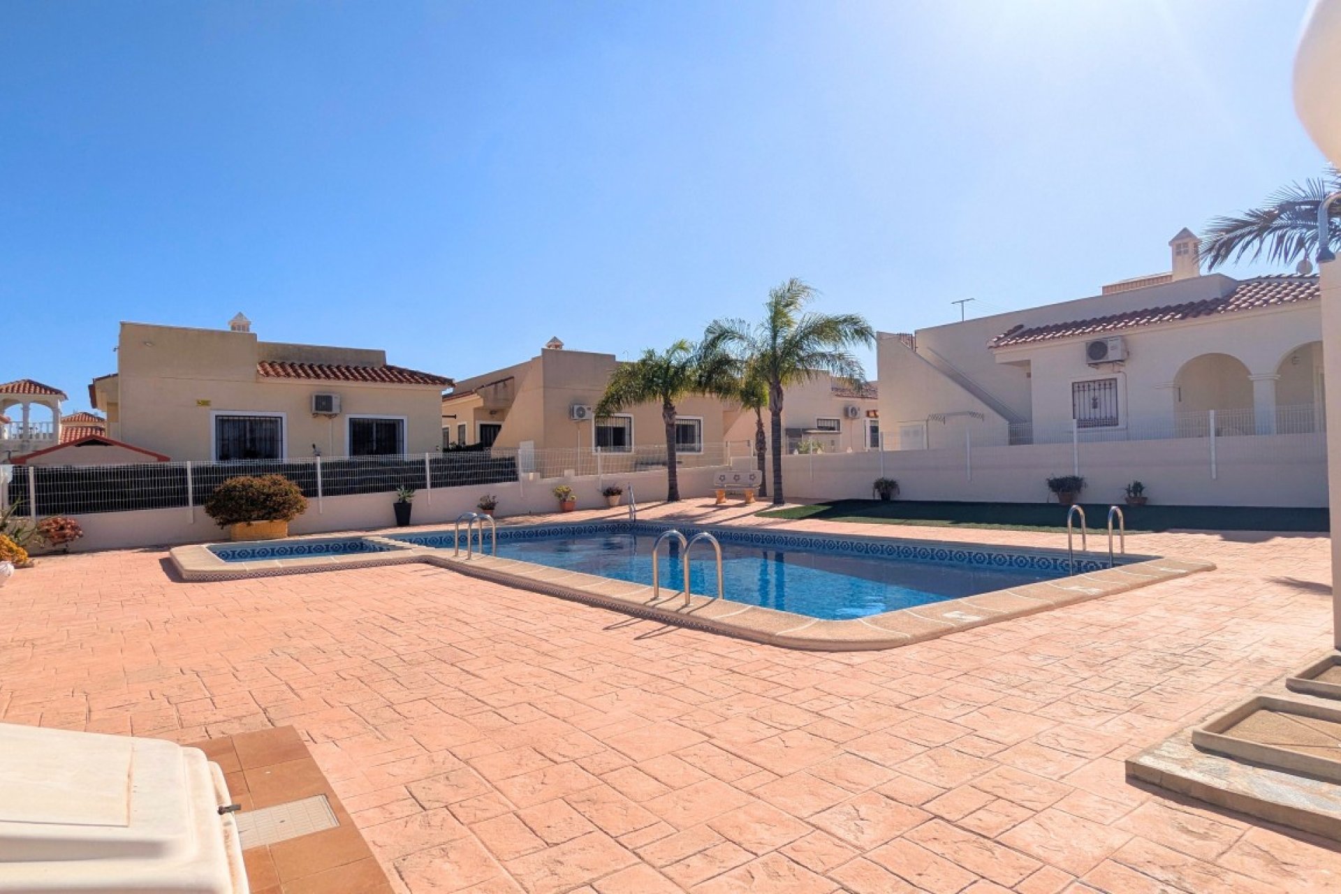 Revente - Villa -
Lo Crispin - Inland
