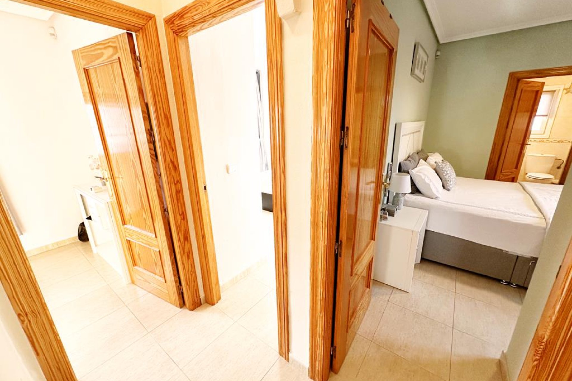 Revente - Villa -
Lo Santiago - Inland