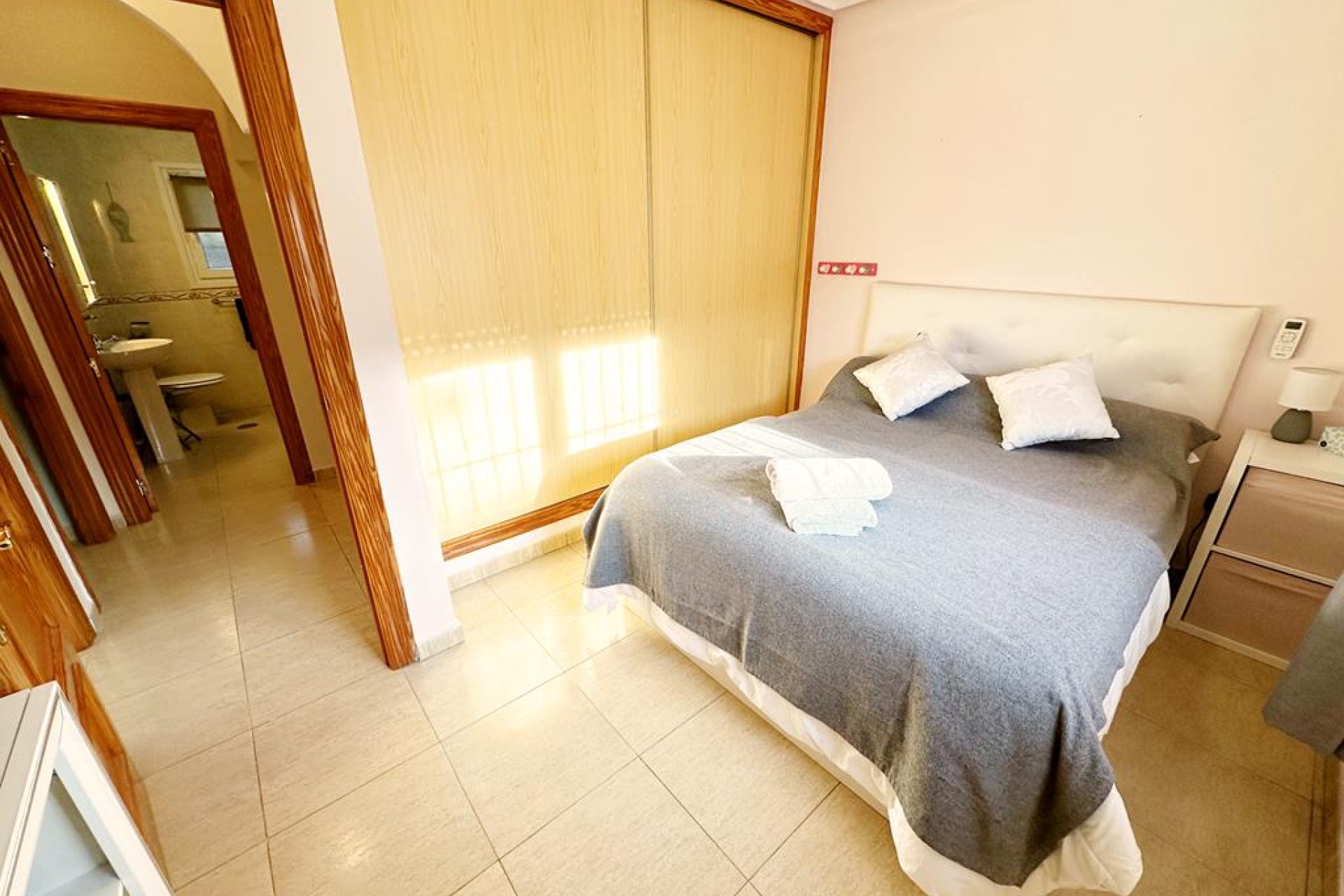 Revente - Villa -
Lo Santiago - Inland