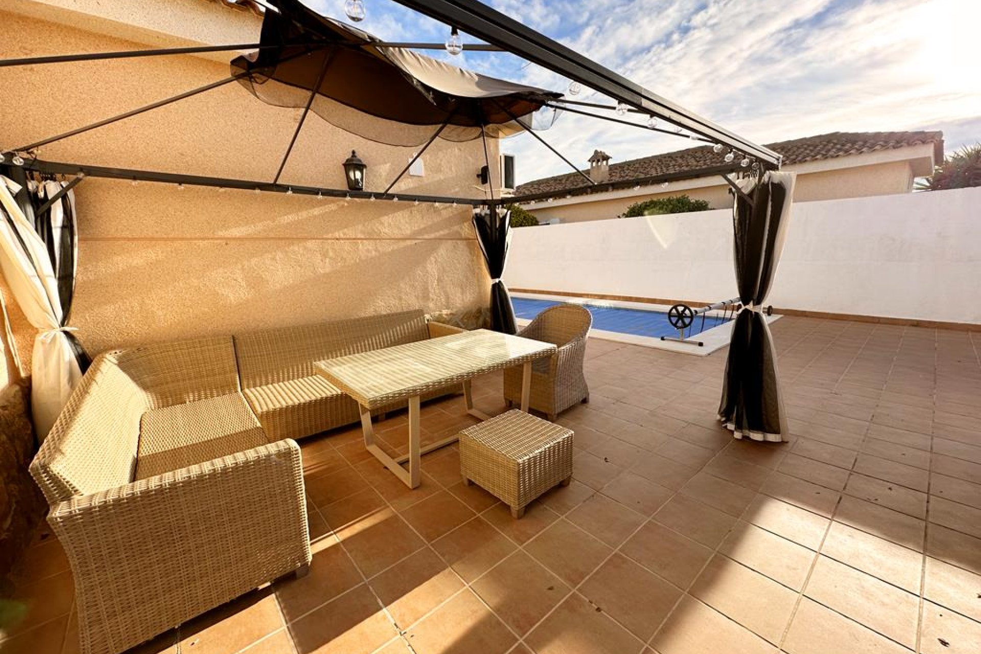 Revente - Villa -
Lo Santiago - Inland