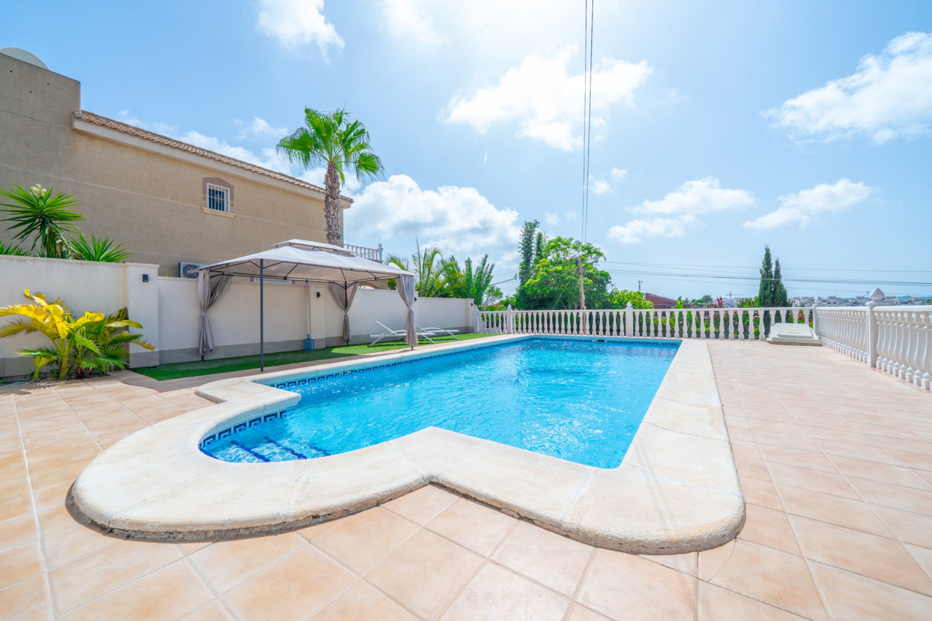 Revente - Villa -
Los Balcones - Costa Blanca