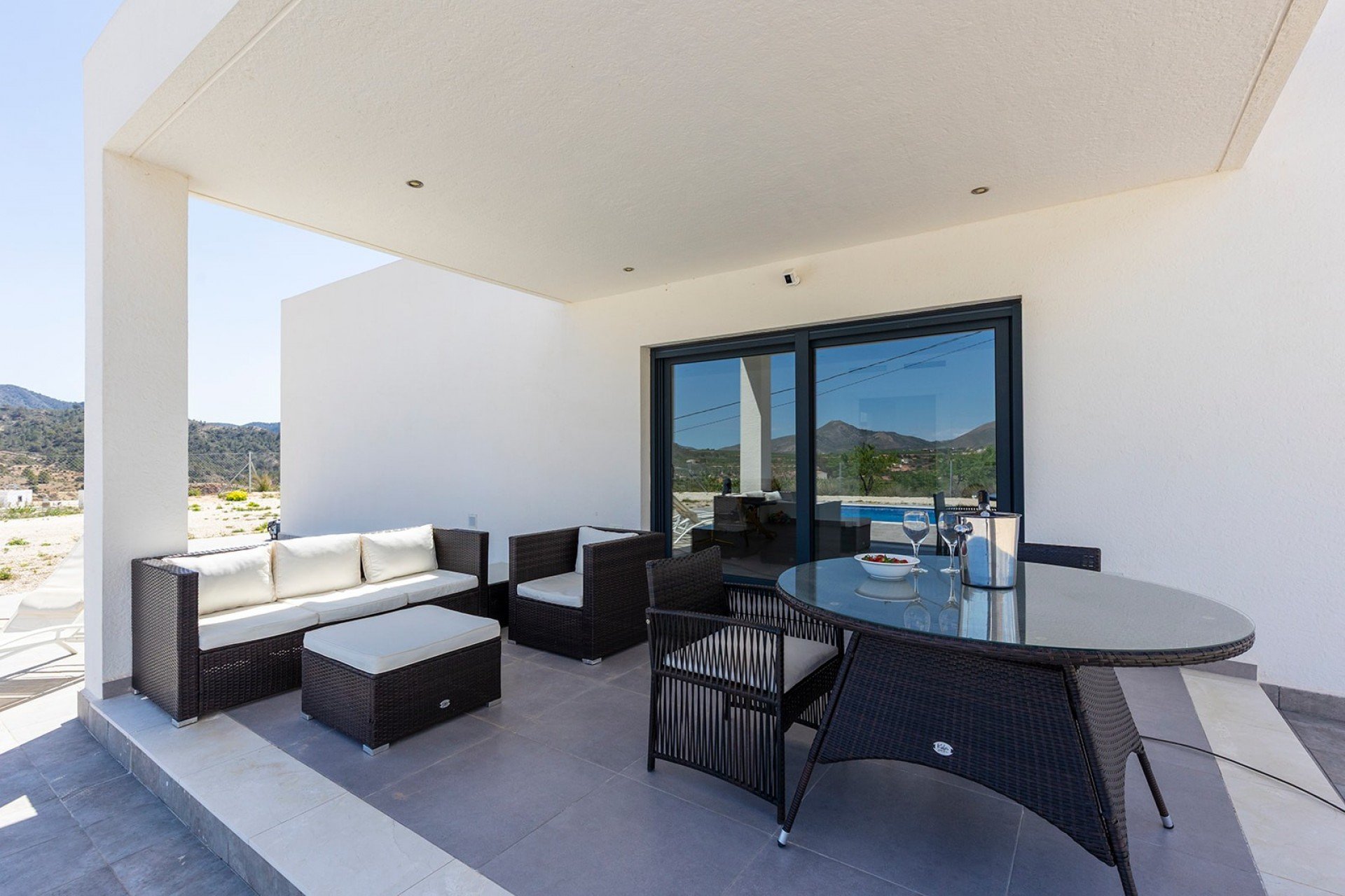 Revente - Villa -
Macisvenda - Inland