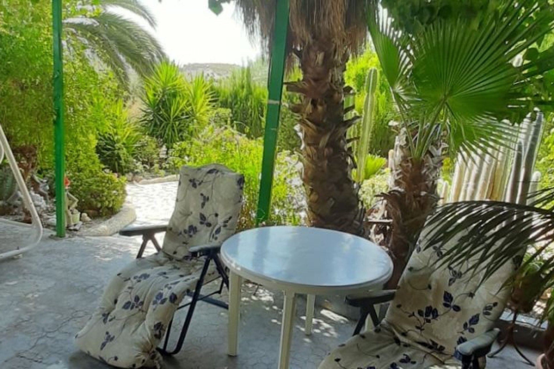 Revente - Villa -
Macisvenda - Inland