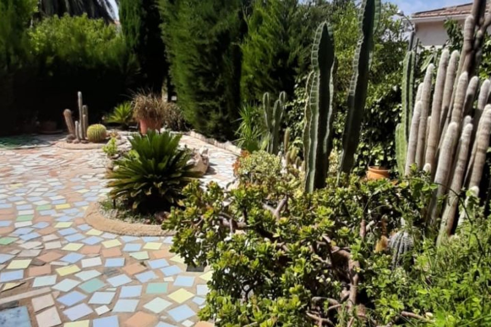 Revente - Villa -
Macisvenda - Inland