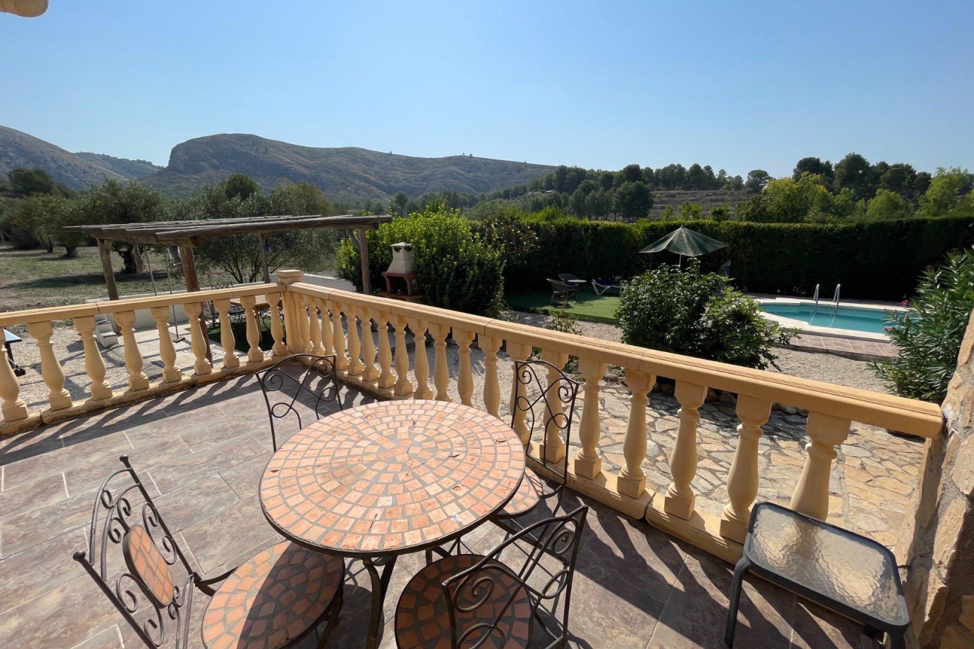 Revente - Villa -
Millena - Inland