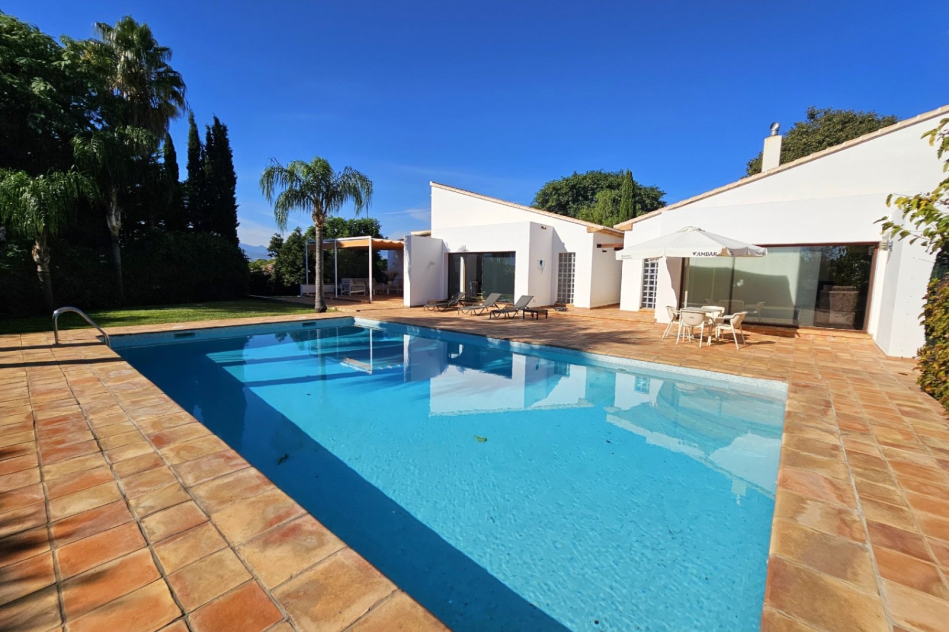 Revente - Villa -
Ondara - Inland