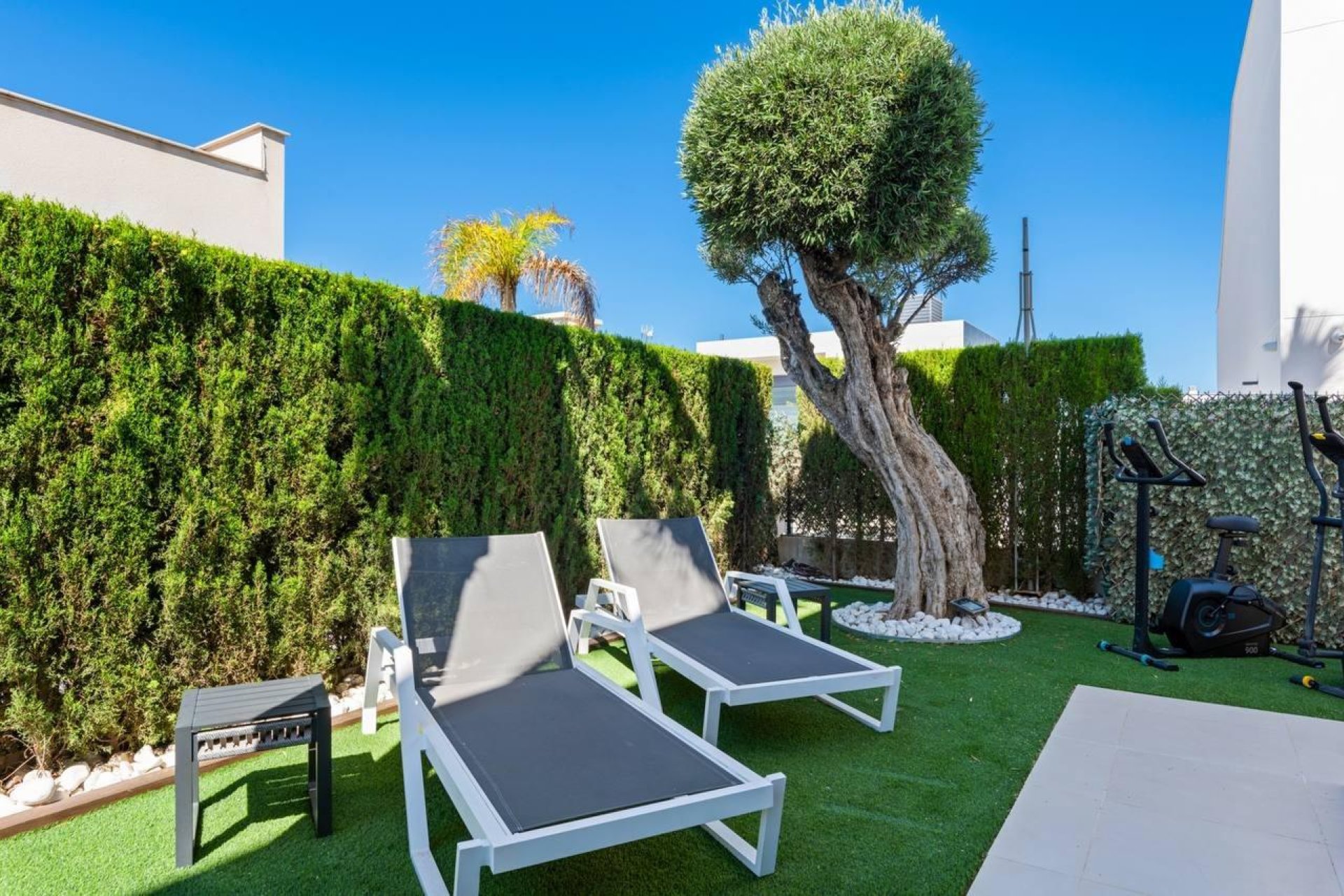 Revente - Villa -
Orihuela Costa - Campoamor