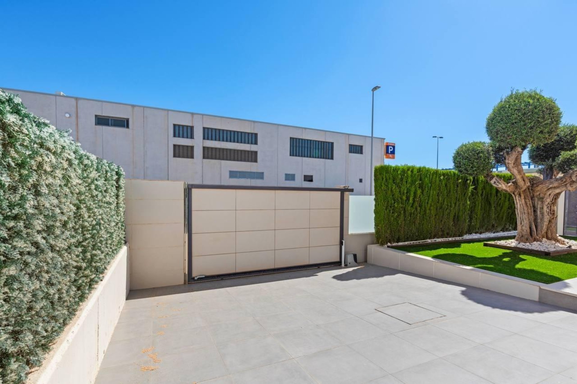 Revente - Villa -
Orihuela Costa - Campoamor