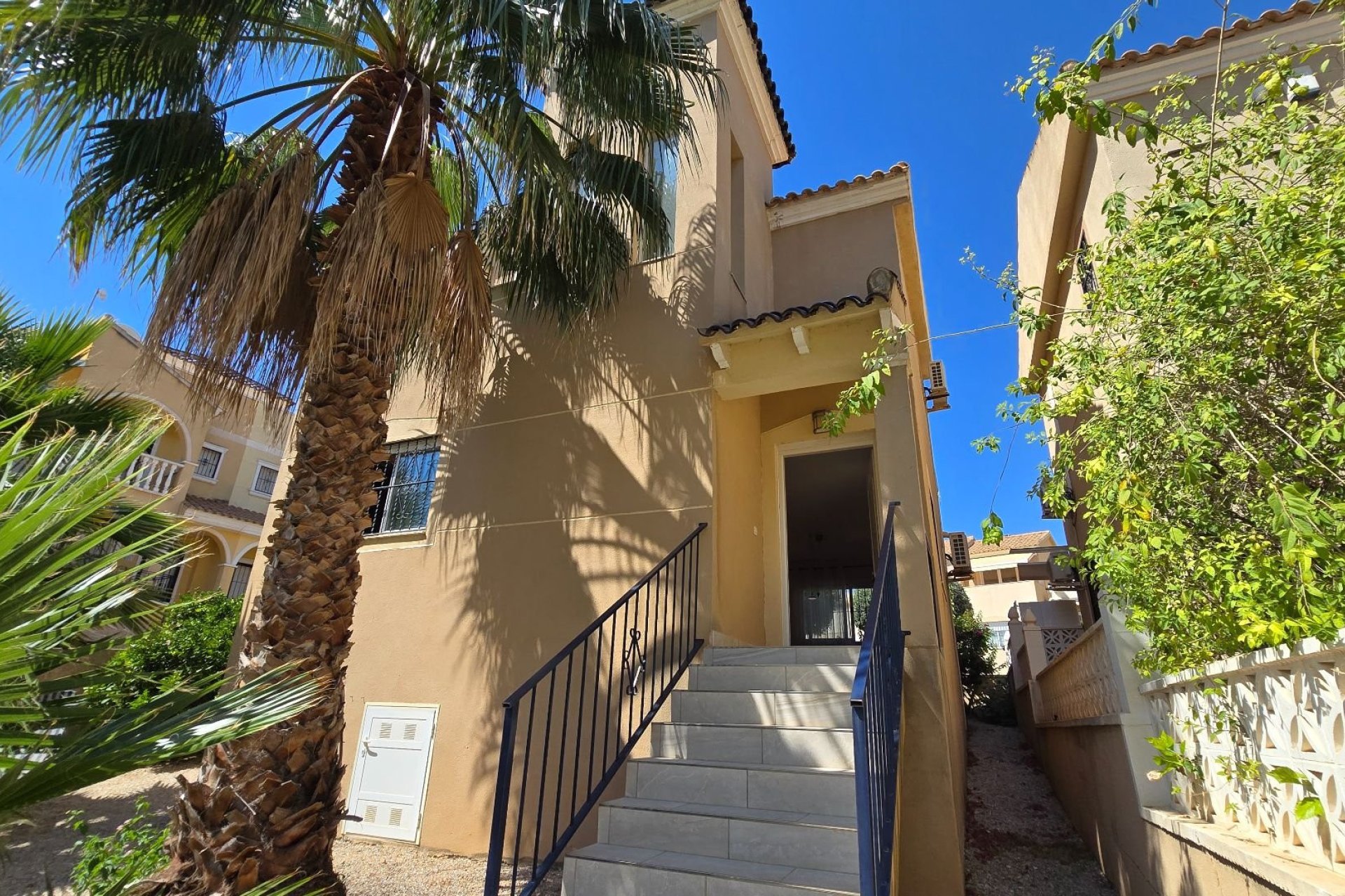 Revente - Villa -
Orihuela Costa - Costa Blanca