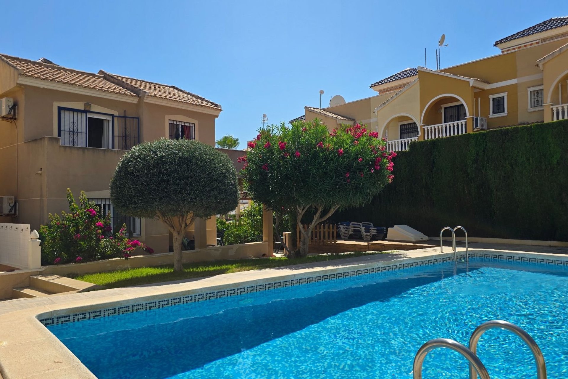Revente - Villa -
Orihuela Costa - Costa Blanca