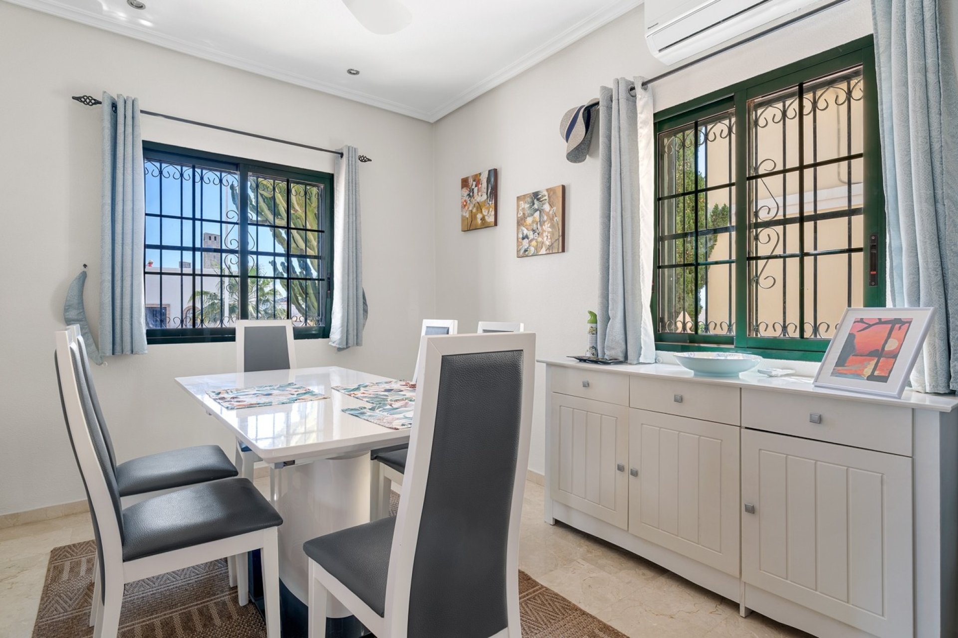 Revente - Villa -
Orihuela Costa - Costa Blanca