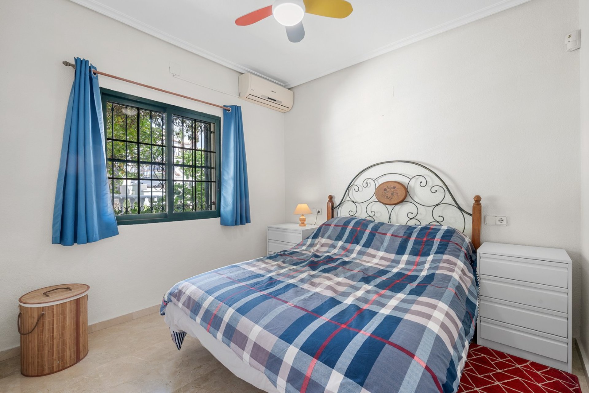 Revente - Villa -
Orihuela Costa - Costa Blanca