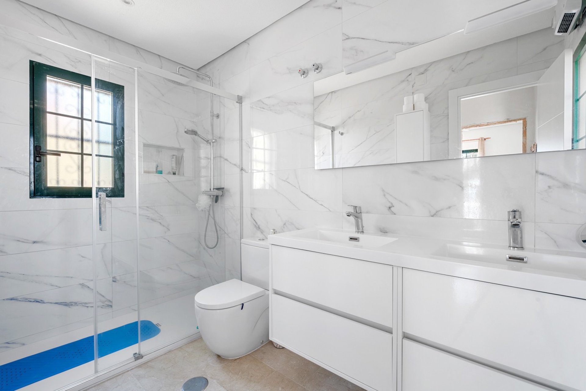 Revente - Villa -
Orihuela Costa - Costa Blanca