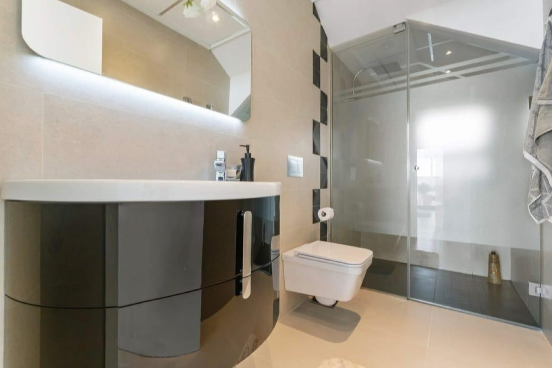 Revente - Villa -
Orihuela Costa - Costa Blanca