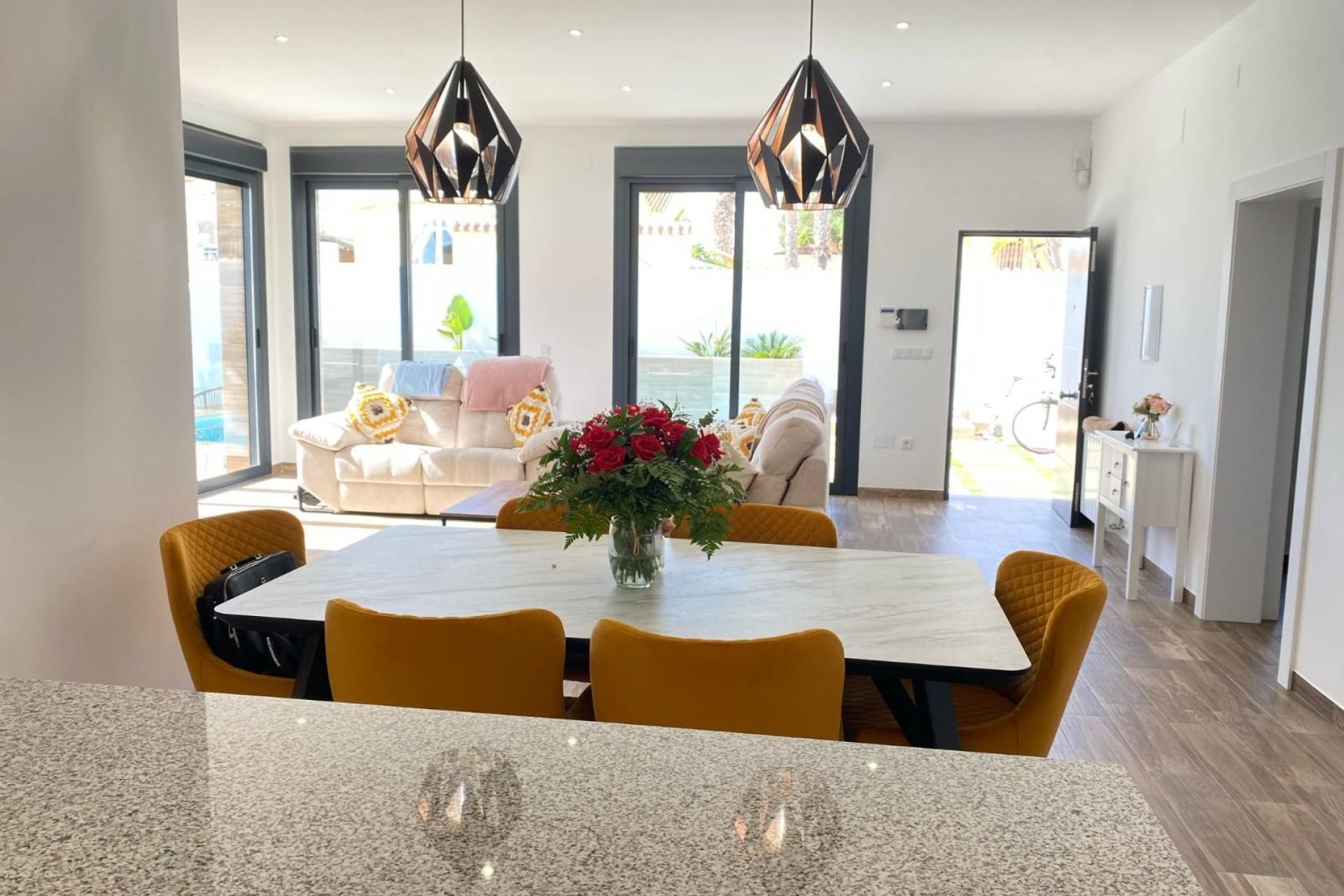 Revente - Villa -
Orihuela Costa - Costa Blanca