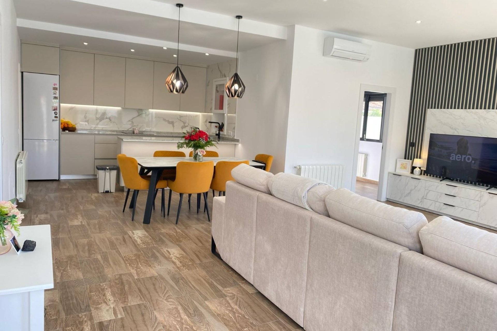 Revente - Villa -
Orihuela Costa - Costa Blanca