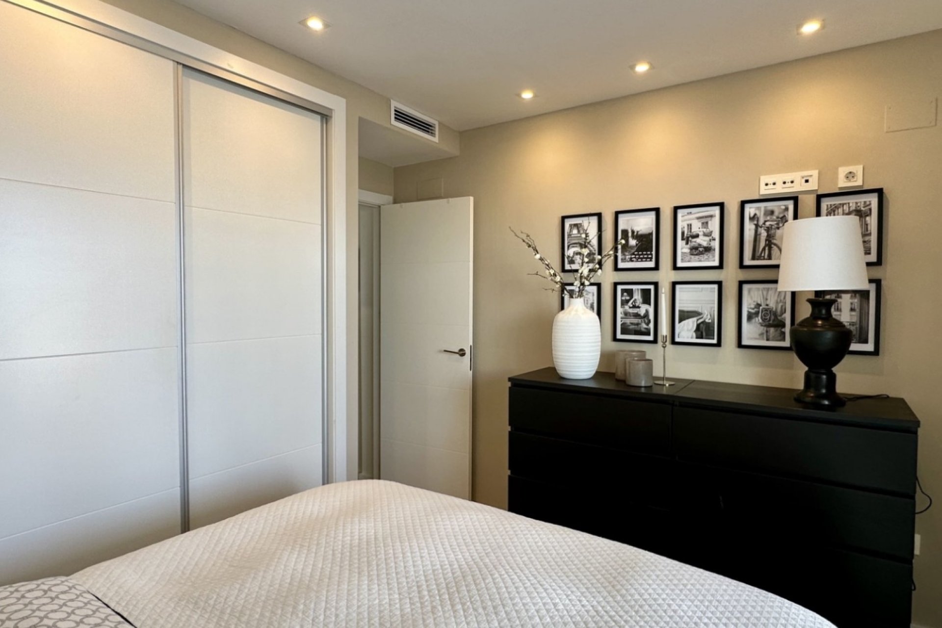 Revente - Villa -
Orihuela Costa - Costa Blanca