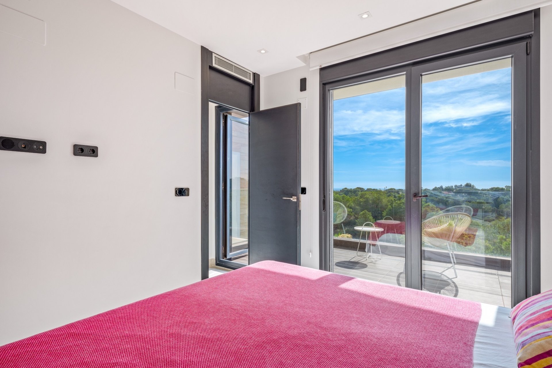 Revente - Villa -
Orihuela Costa - Costa Blanca