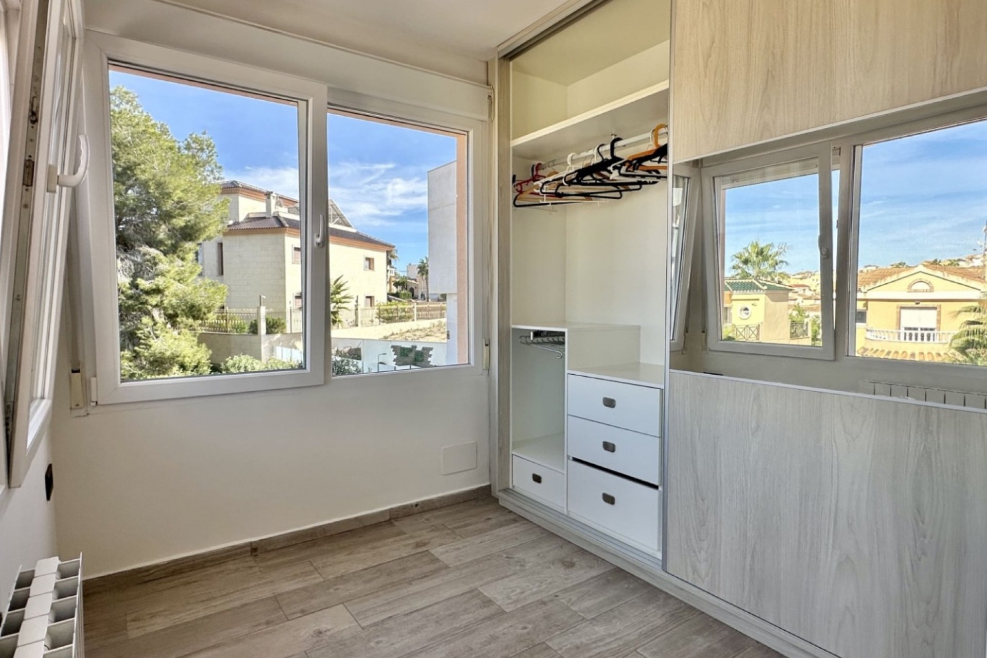 Revente - Villa -
Orihuela Costa - Costa Blanca