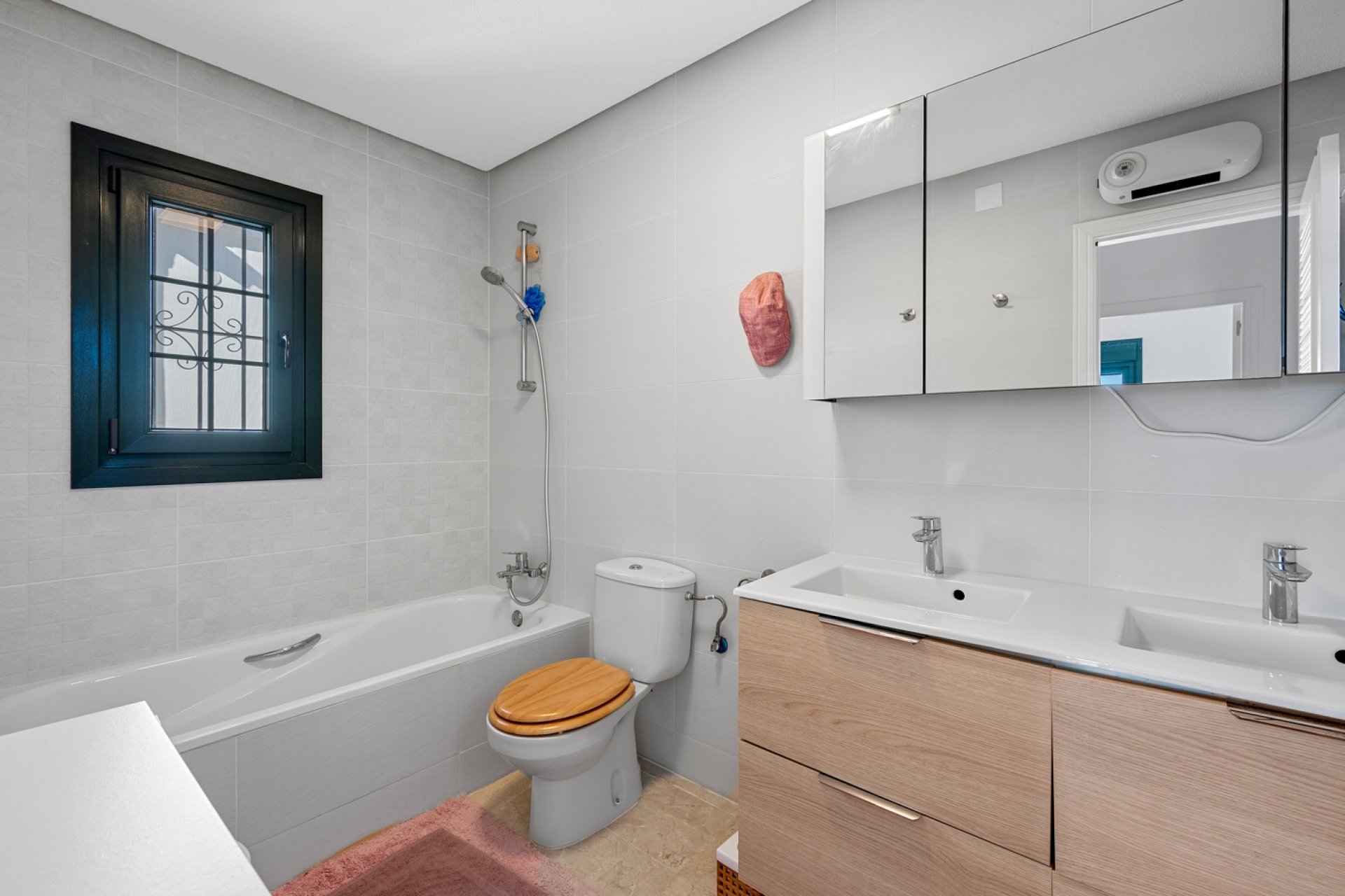 Revente - Villa -
Orihuela Costa - Costa Blanca