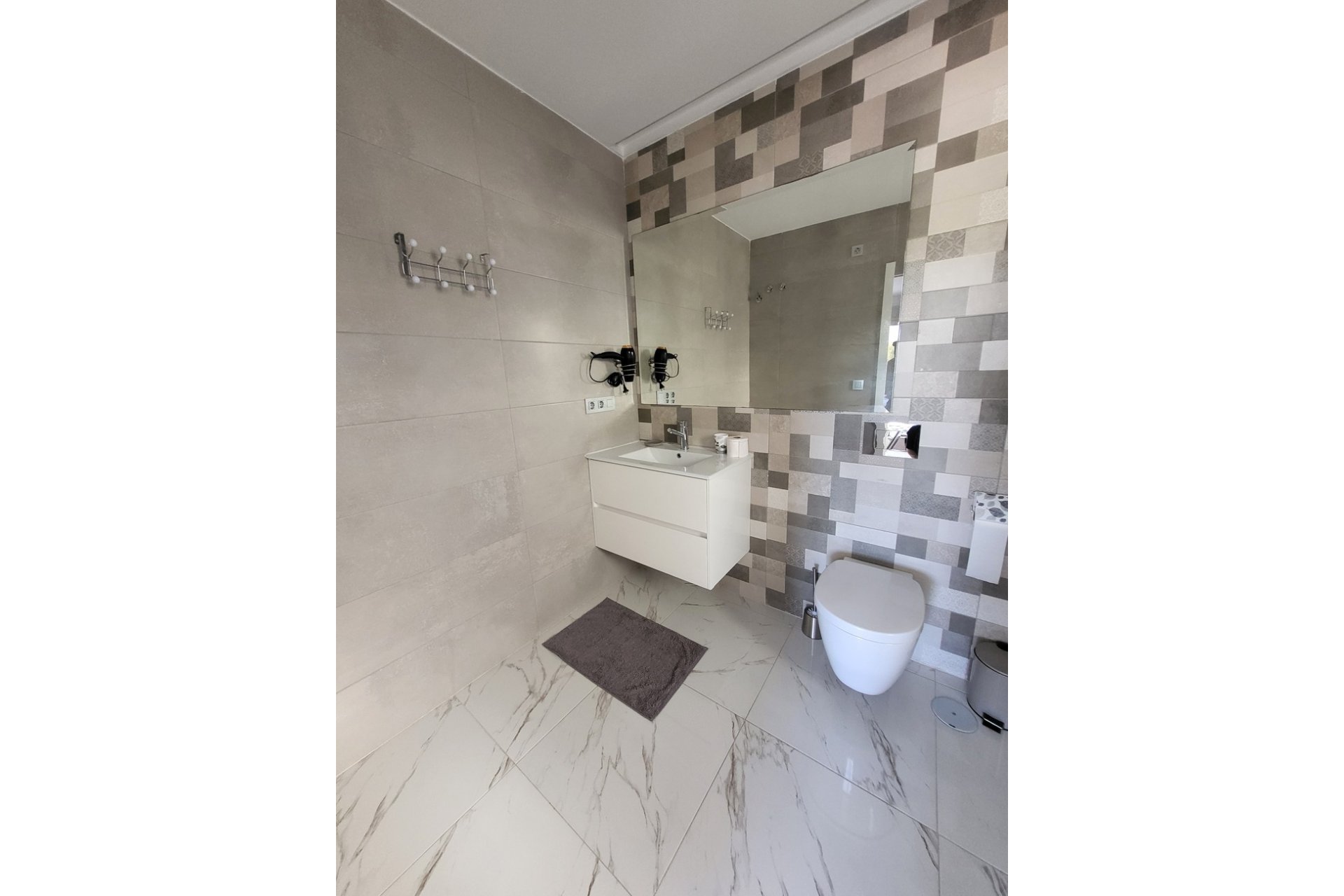 Revente - Villa -
Orihuela Costa - Costa Blanca