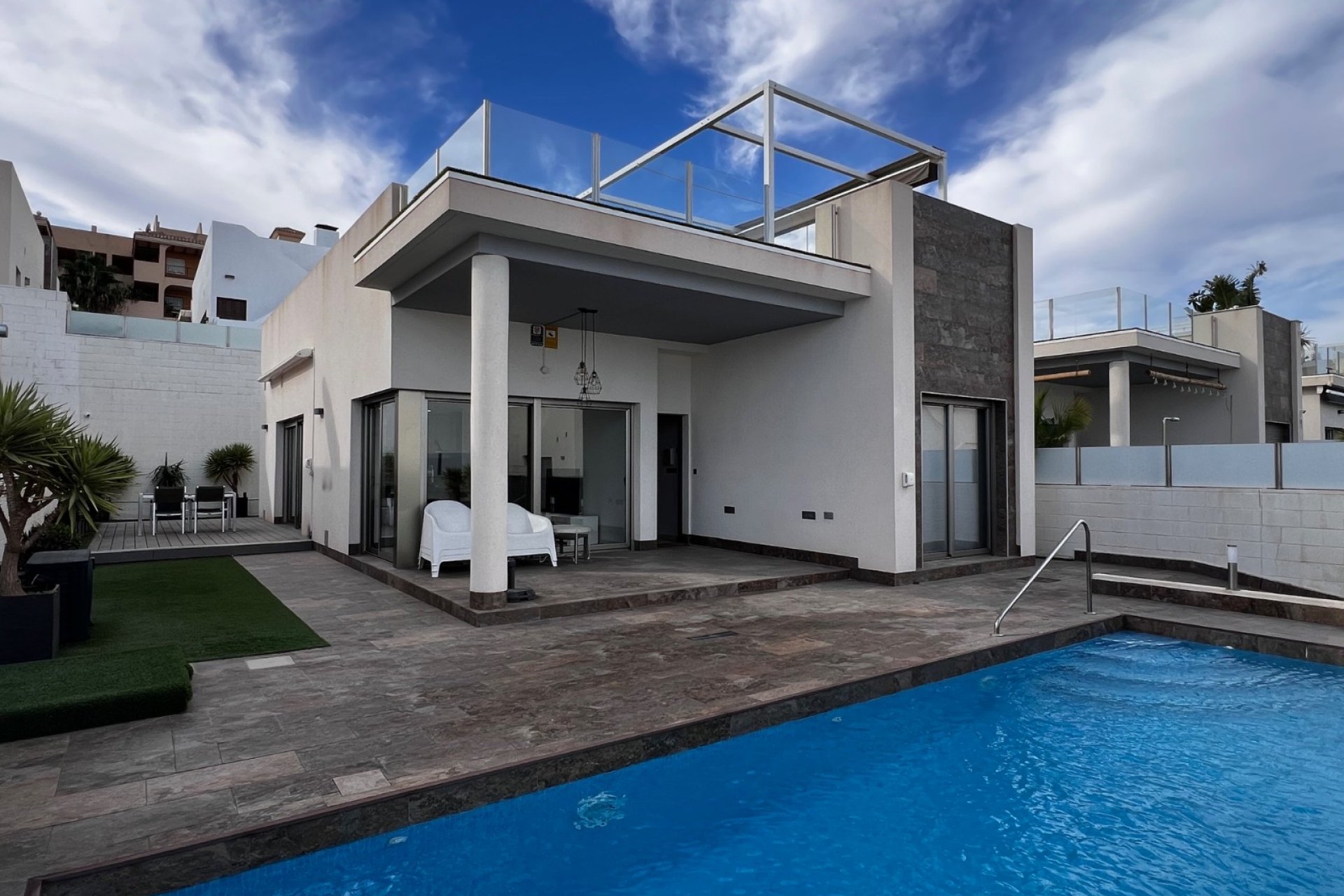 Revente - Villa -
Orihuela Costa - Costa Blanca
