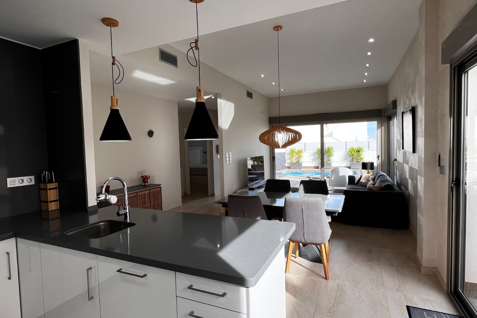 Revente - Villa -
Orihuela Costa - Costa Blanca