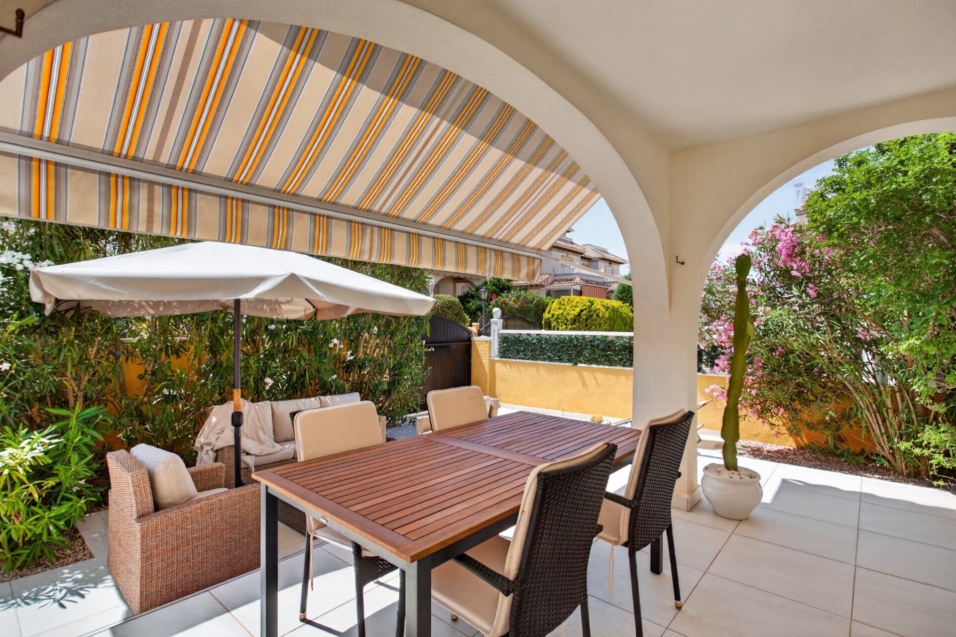 Revente - Villa -
Orihuela Costa - Costa Blanca