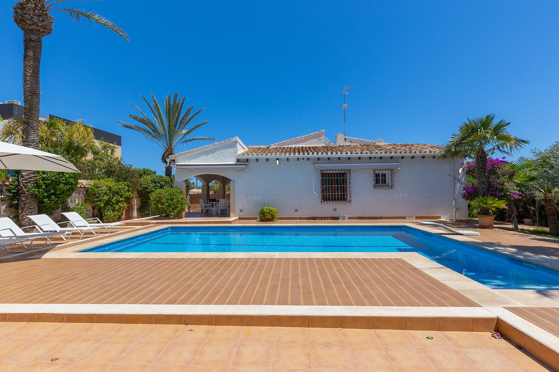 Revente - Villa -
Orihuela Costa - Costa Blanca